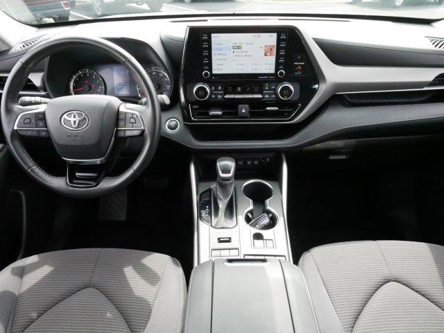 used 2021 Toyota Highlander car, priced at $34,995