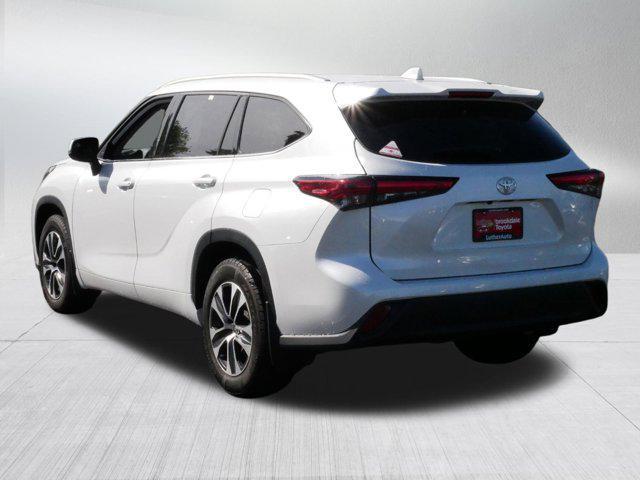 used 2022 Toyota Highlander car, priced at $36,299