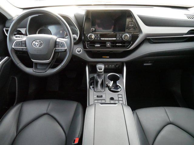 used 2024 Toyota Highlander car, priced at $43,991