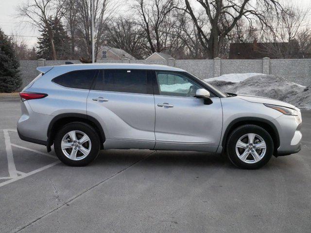 used 2022 Toyota Highlander car, priced at $33,995