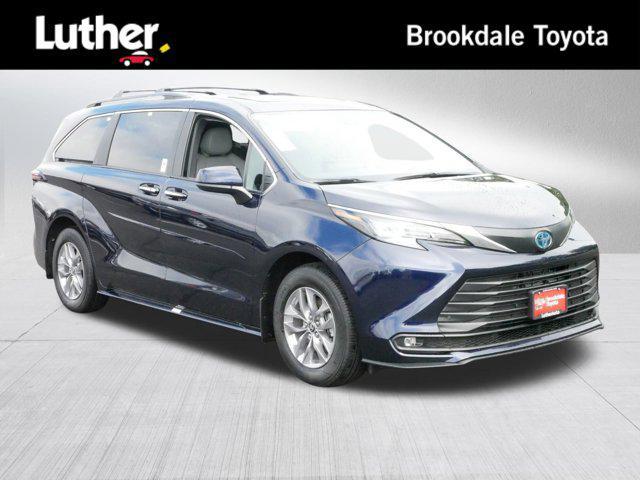 used 2025 Toyota Sienna car, priced at $50,998
