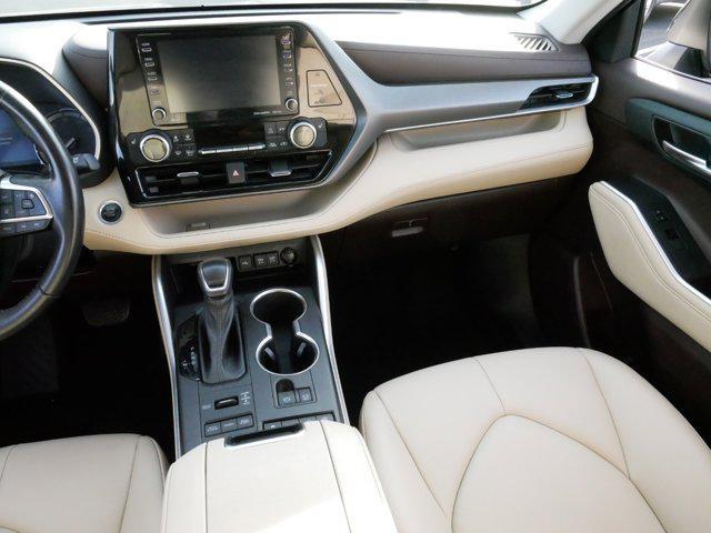 used 2021 Toyota Highlander car, priced at $36,291