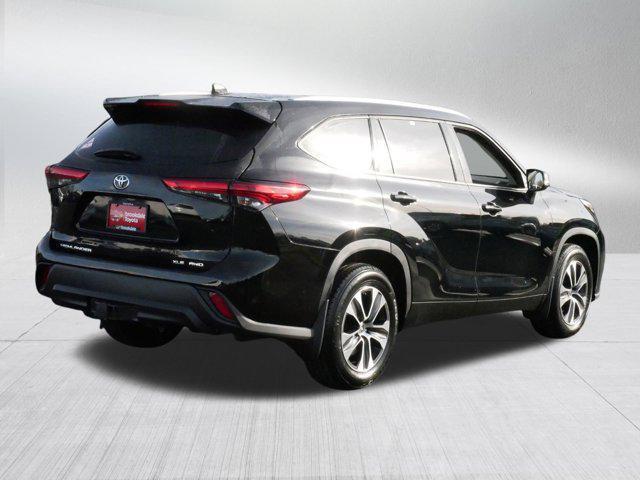 used 2021 Toyota Highlander car, priced at $36,291