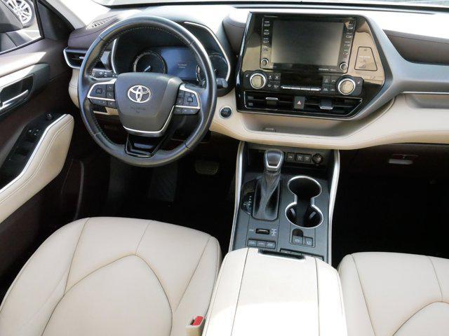 used 2021 Toyota Highlander car, priced at $36,291