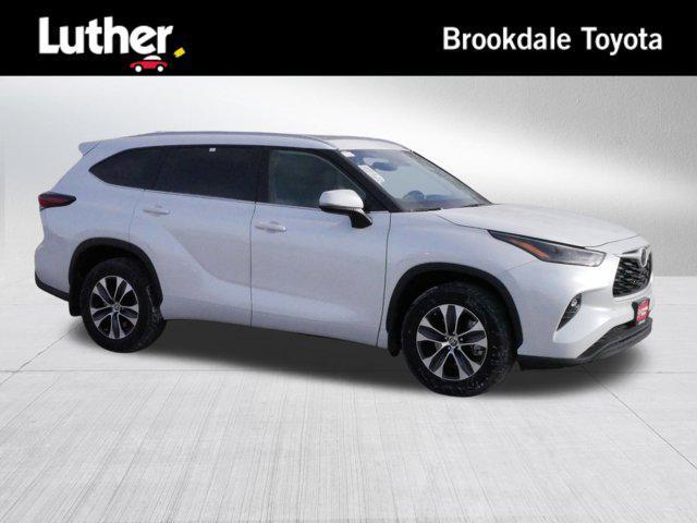 used 2024 Toyota Highlander car, priced at $43,793