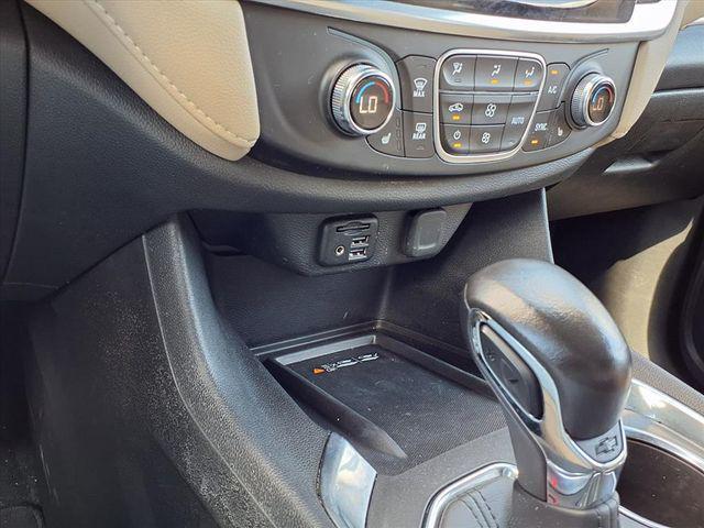 used 2022 Chevrolet Traverse car, priced at $30,480