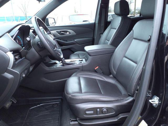 used 2023 Chevrolet Traverse car, priced at $31,780