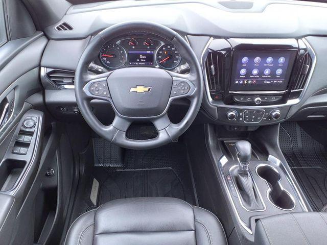 used 2023 Chevrolet Traverse car, priced at $31,780