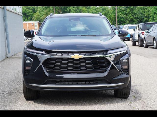 new 2025 Chevrolet Trax car, priced at $23,537