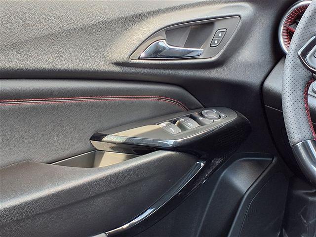 new 2025 Chevrolet Trax car, priced at $26,076