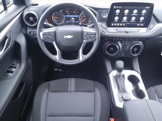 new 2025 Chevrolet Blazer car, priced at $34,391