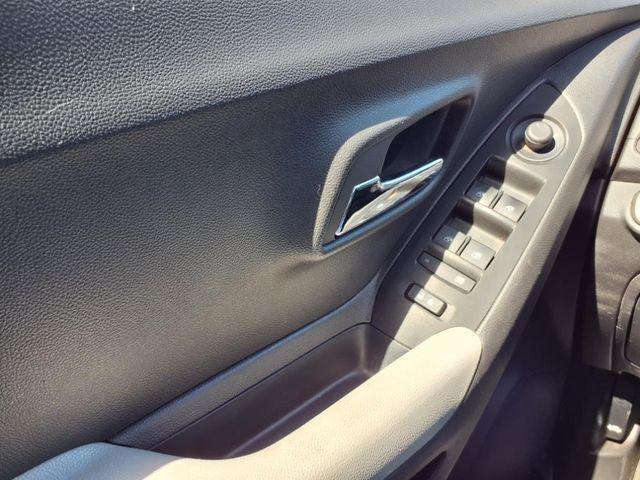 used 2022 Chevrolet Trax car, priced at $15,900