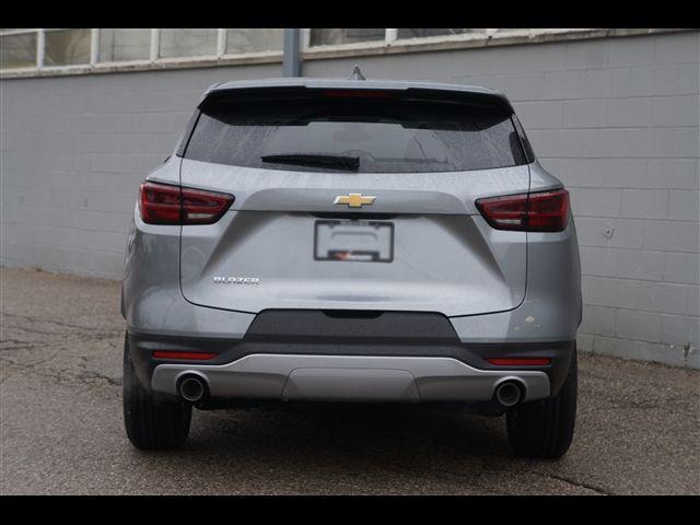 new 2025 Chevrolet Blazer car, priced at $33,959