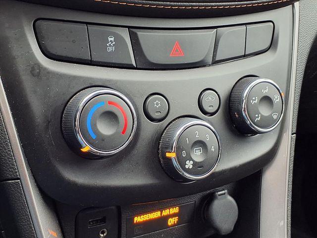 used 2022 Chevrolet Trax car, priced at $16,380