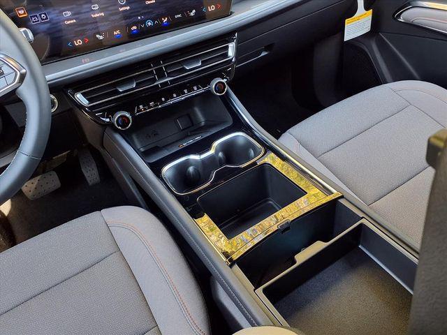 new 2026 Chevrolet Traverse car, priced at $39,561