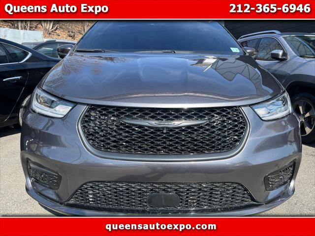 used 2022 Chrysler Pacifica car, priced at $24,994