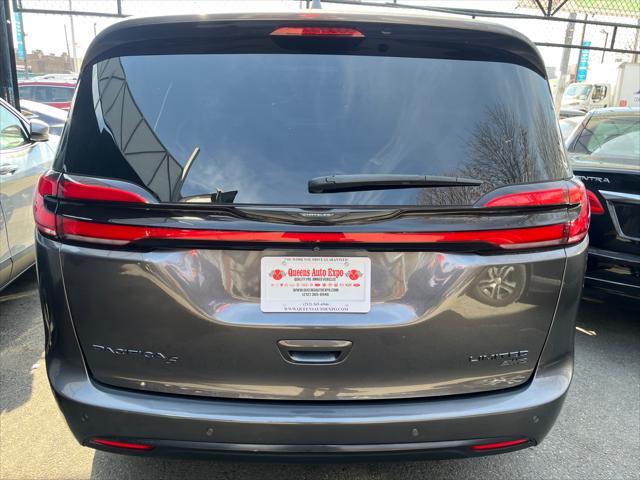 used 2022 Chrysler Pacifica car, priced at $24,994