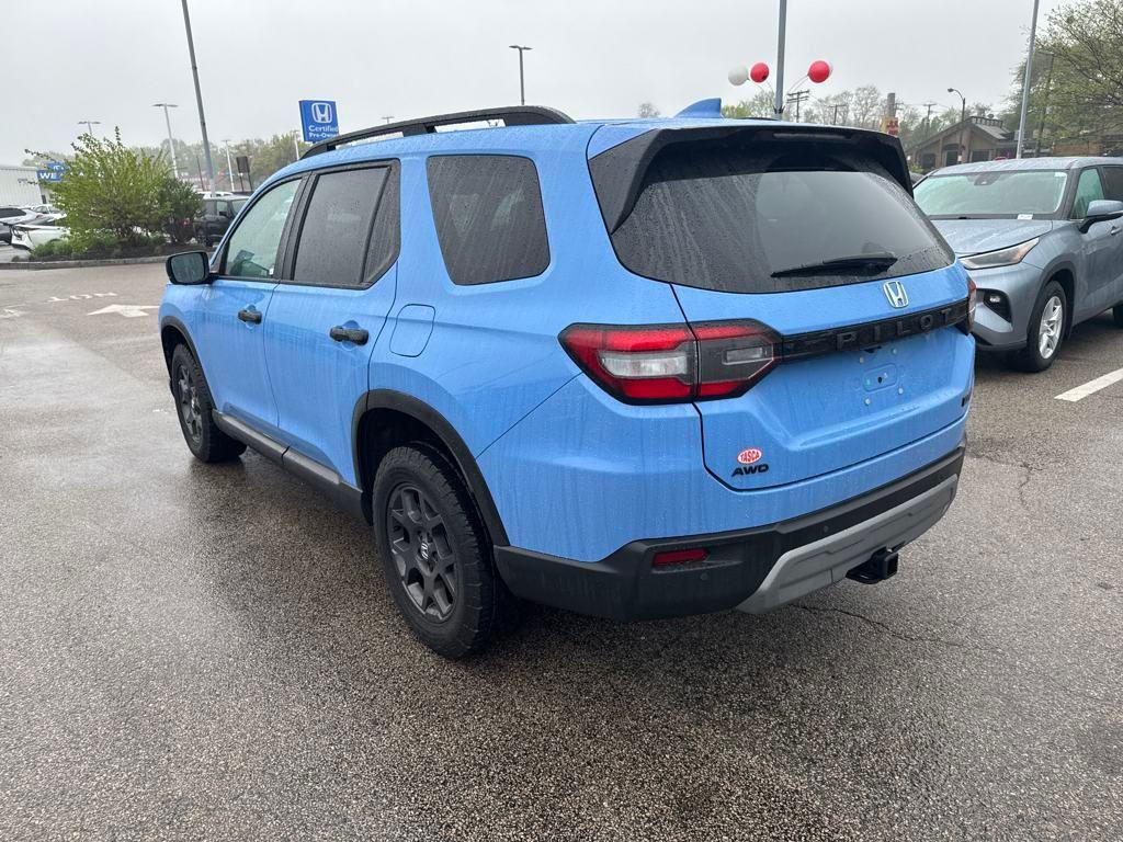 used 2024 Honda Pilot car, priced at $41,978