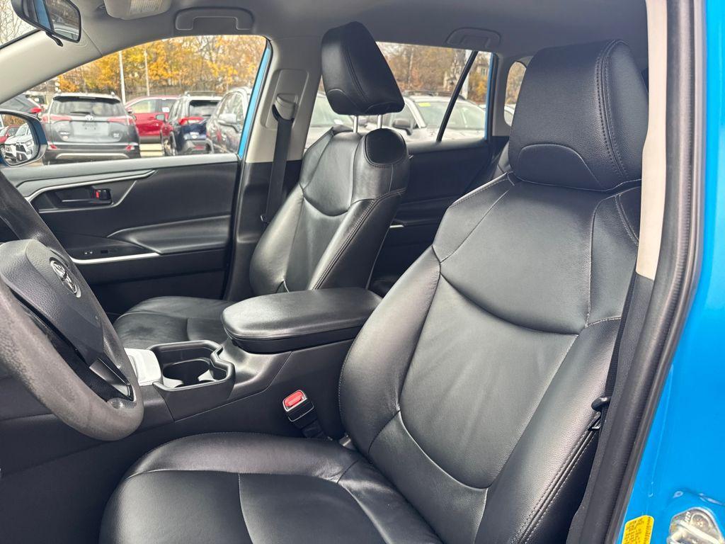 used 2020 Toyota RAV4 car, priced at $26,498