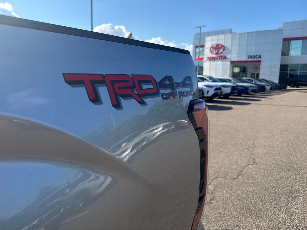 new 2025 Toyota Tundra Hybrid car, priced at $77,333
