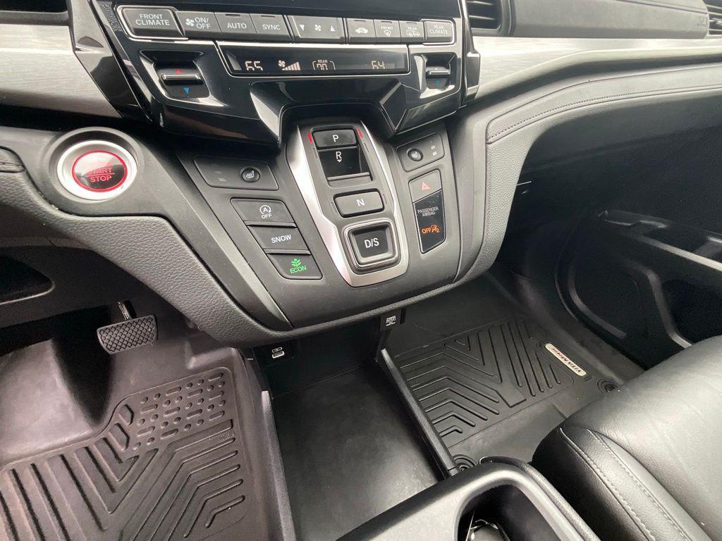 used 2024 Honda Odyssey car, priced at $39,998