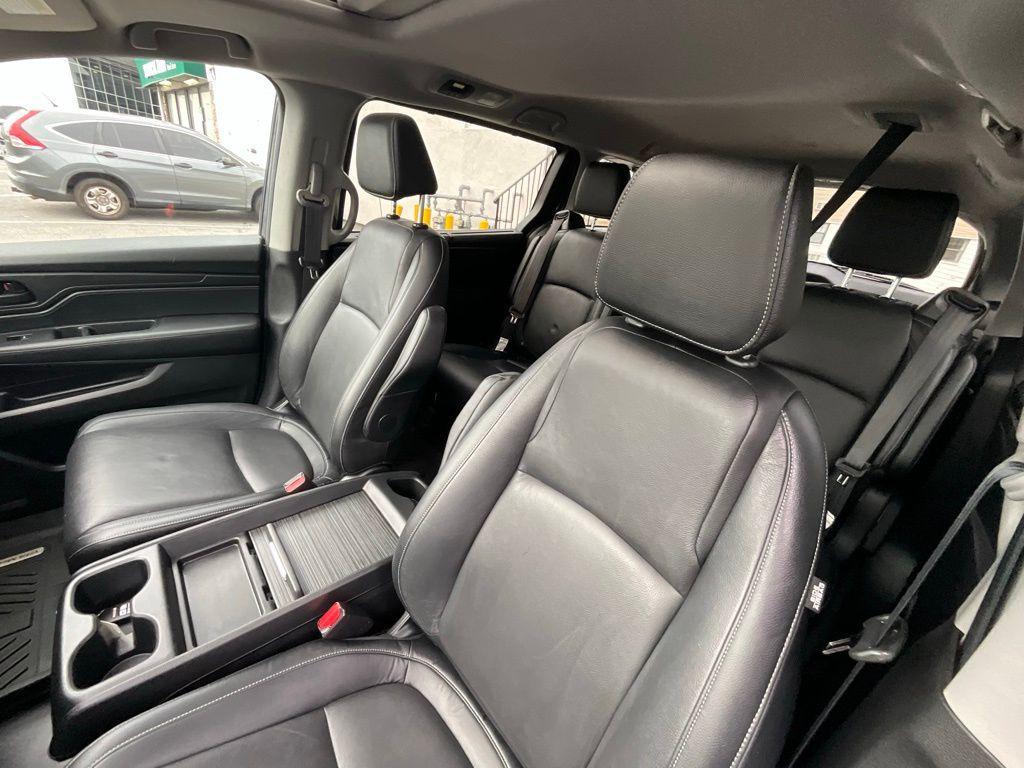used 2024 Honda Odyssey car, priced at $39,998