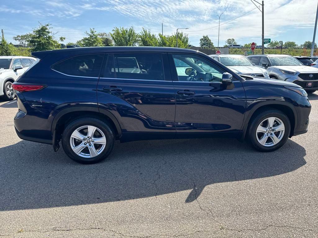 used 2022 Toyota Highlander car, priced at $34,698