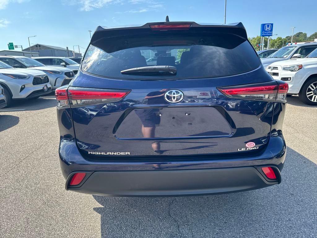 used 2022 Toyota Highlander car, priced at $34,698