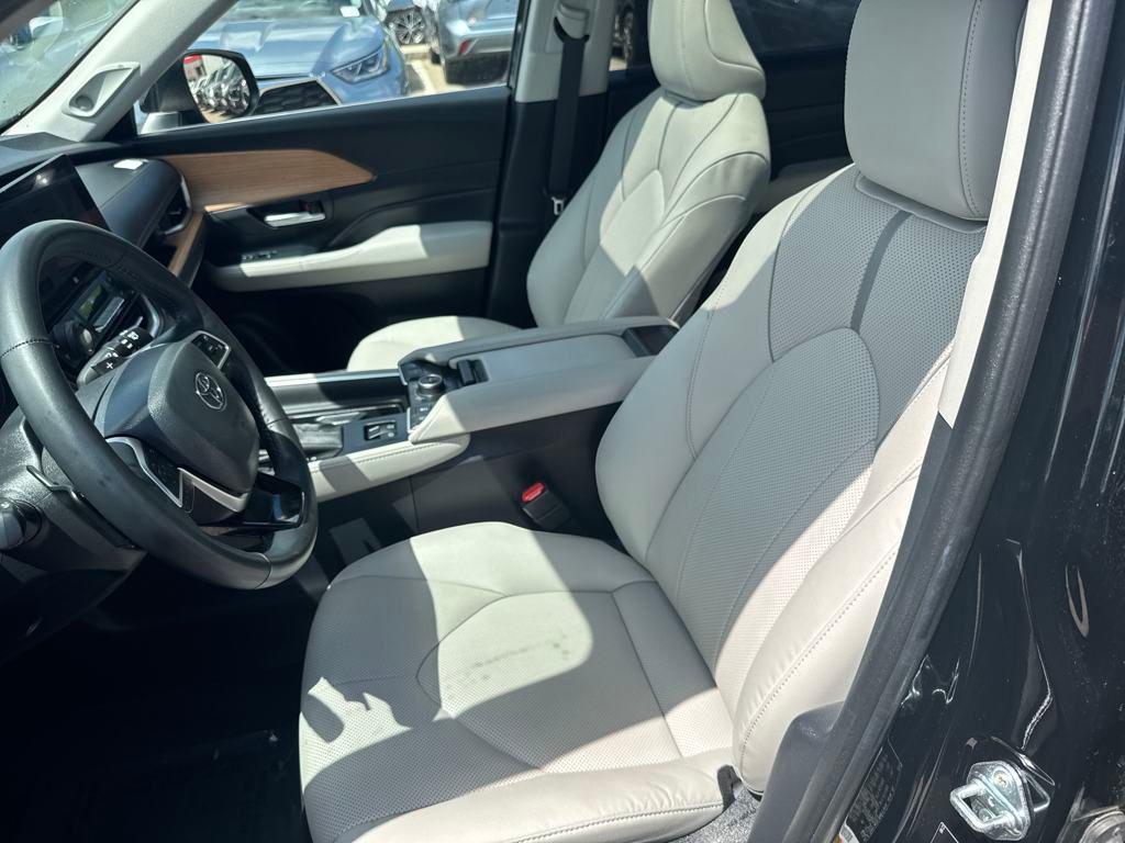 used 2024 Toyota Grand Highlander car, priced at $54,499