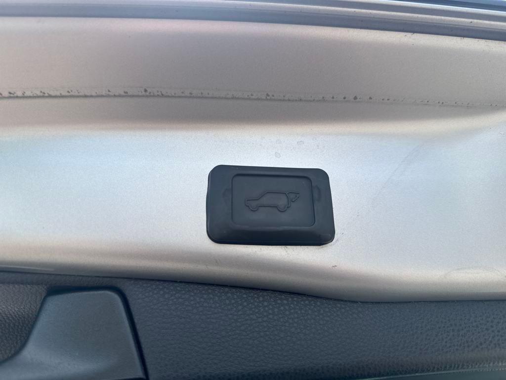 used 2022 Toyota RAV4 Hybrid car, priced at $30,498