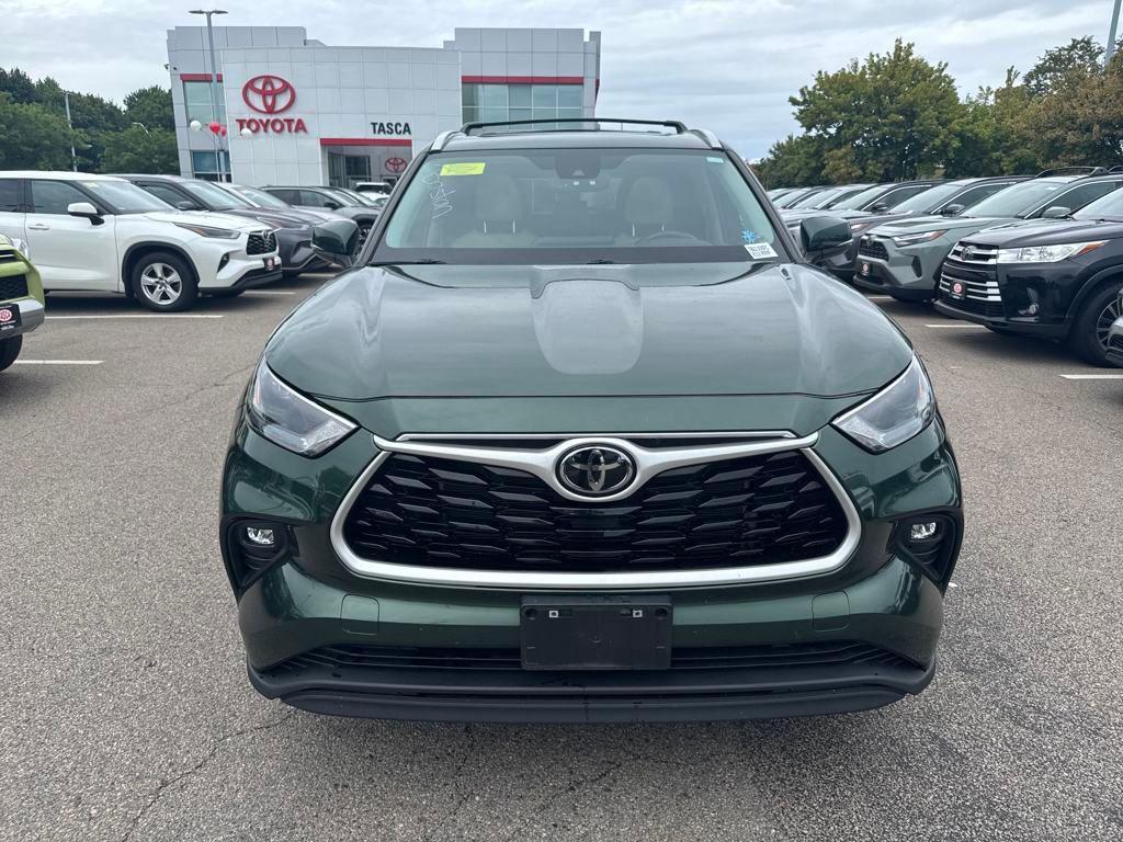 used 2023 Toyota Highlander car, priced at $38,498