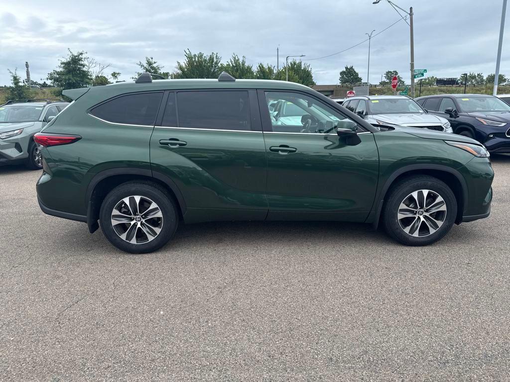 used 2023 Toyota Highlander car, priced at $38,498