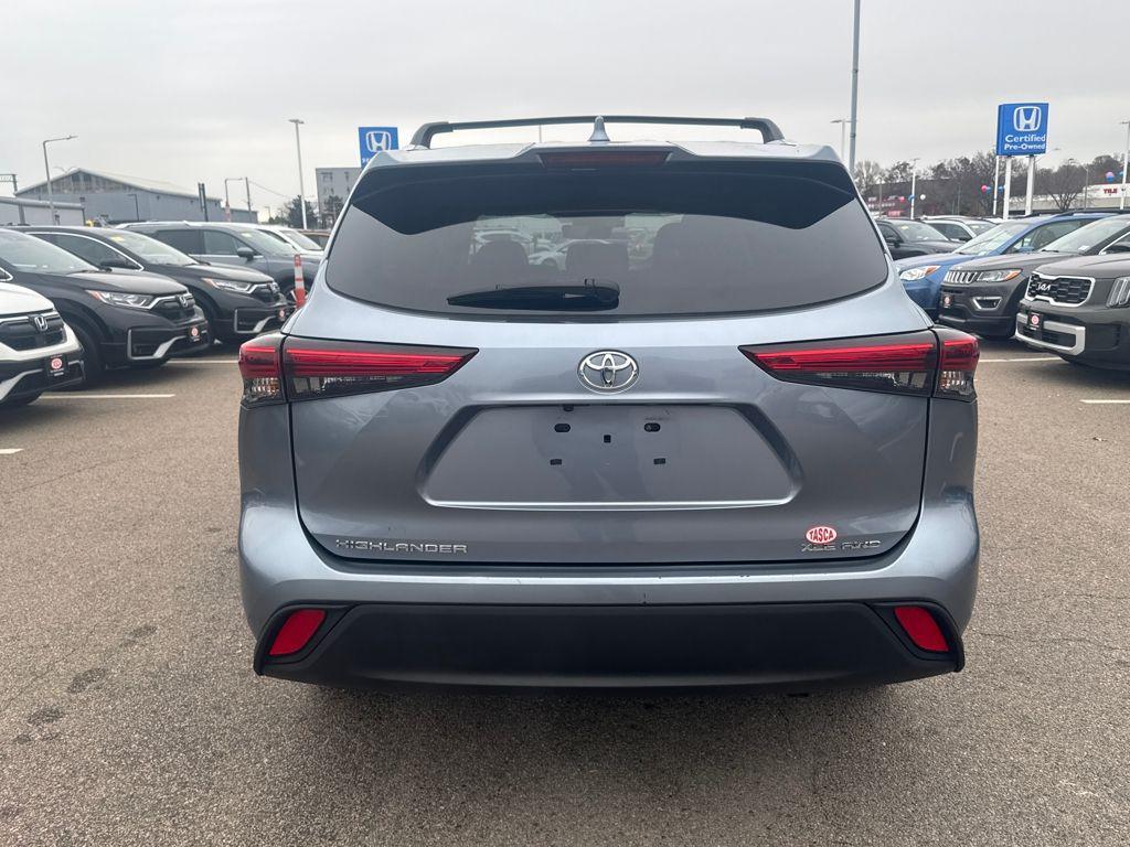 used 2020 Toyota Highlander car, priced at $31,998