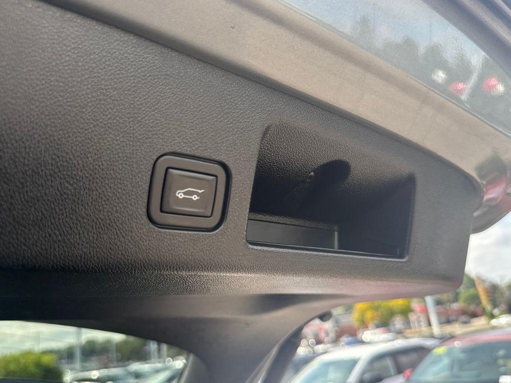 used 2024 Chevrolet Equinox EV car, priced at $25,498