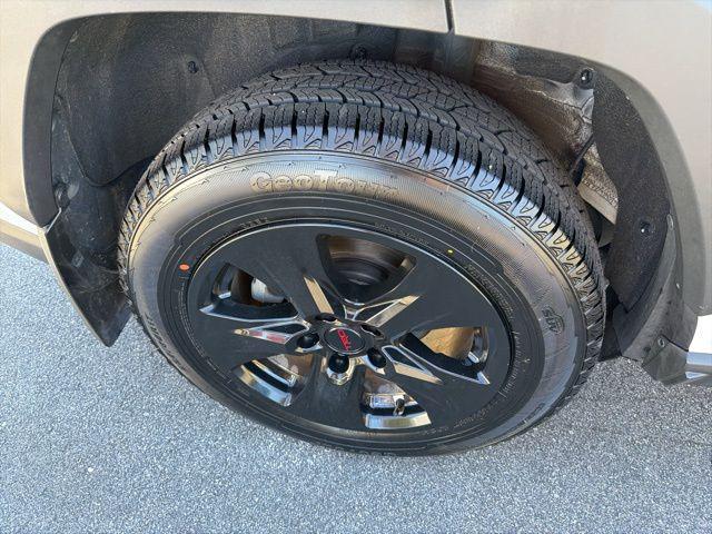 used 2021 Toyota RAV4 car, priced at $30,498