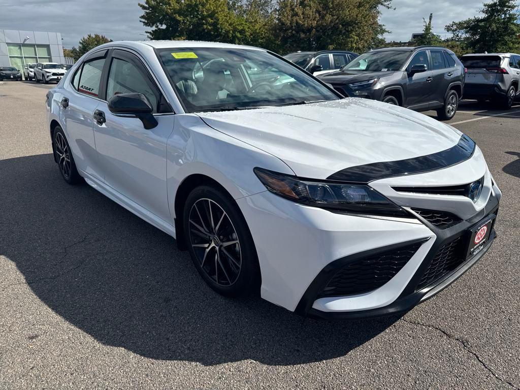 used 2024 Toyota Camry Hybrid car, priced at $31,343