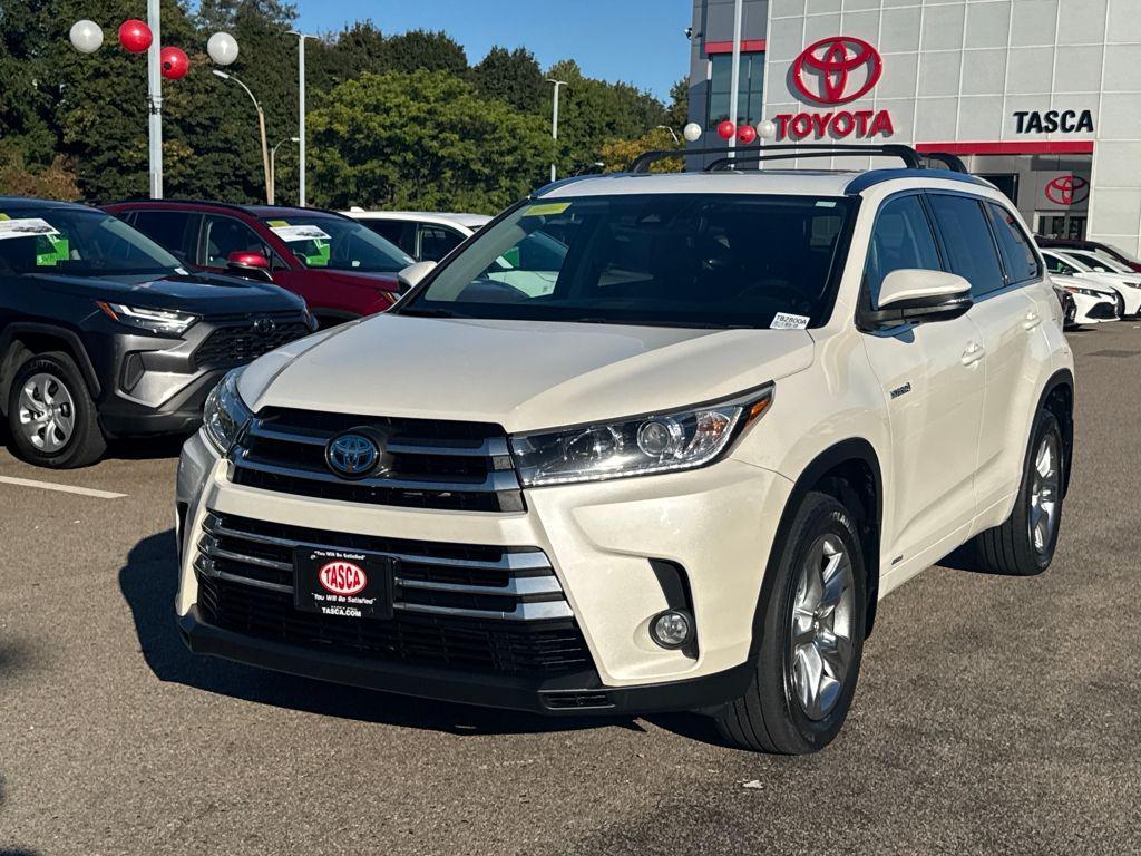 used 2018 Toyota Highlander Hybrid car, priced at $28,498