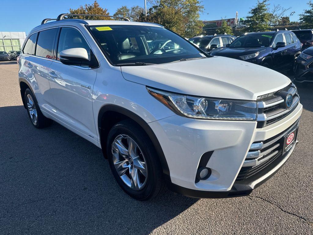 used 2018 Toyota Highlander Hybrid car, priced at $28,498