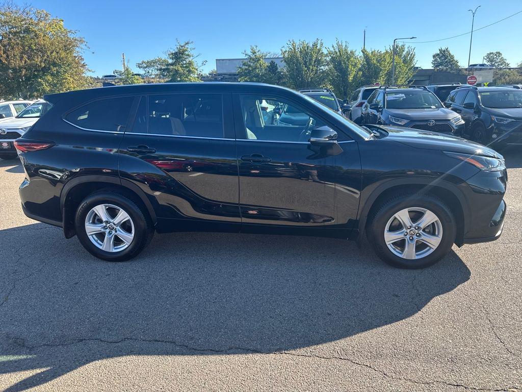 used 2024 Toyota Highlander car, priced at $42,249