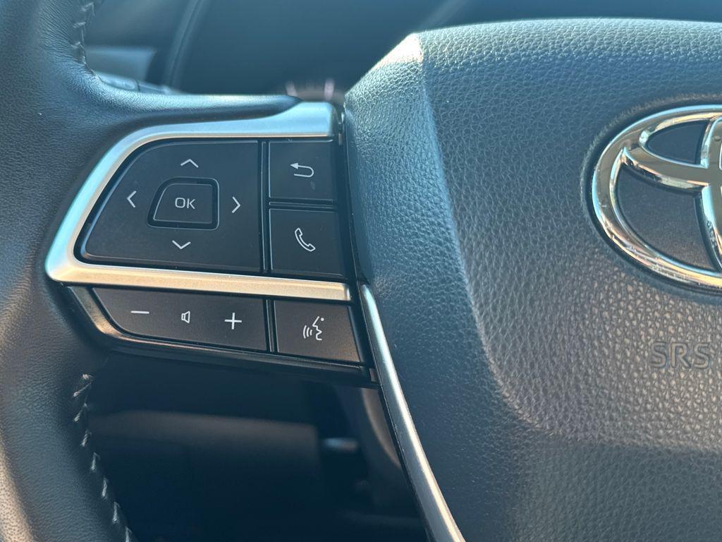 used 2024 Toyota Highlander car, priced at $42,249