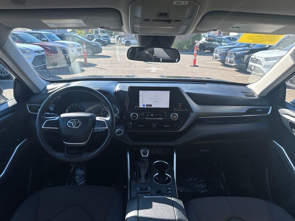 used 2024 Toyota Highlander car, priced at $42,249
