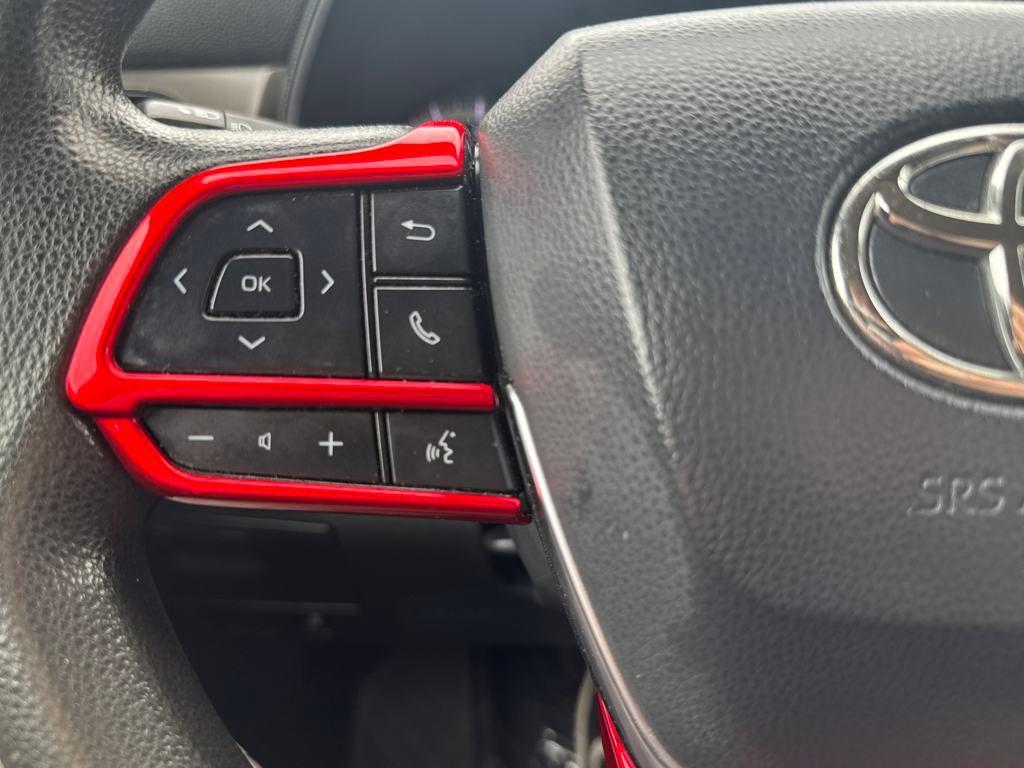 used 2021 Toyota Highlander car, priced at $29,748