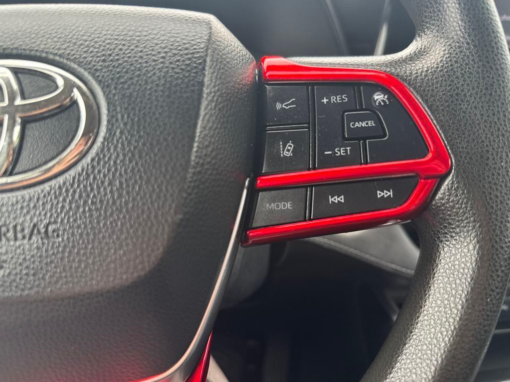 used 2021 Toyota Highlander car, priced at $29,748
