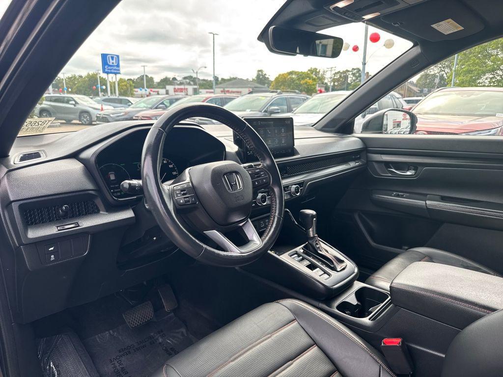used 2025 Honda CR-V Hybrid car, priced at $32,494