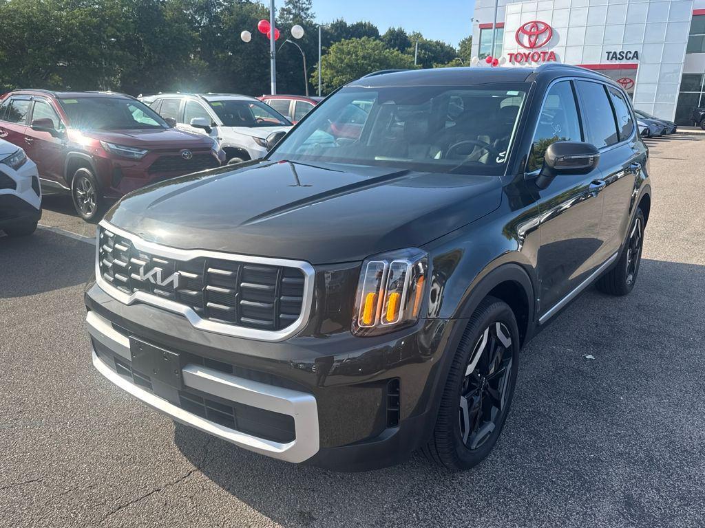 used 2024 Kia Telluride car, priced at $40,498