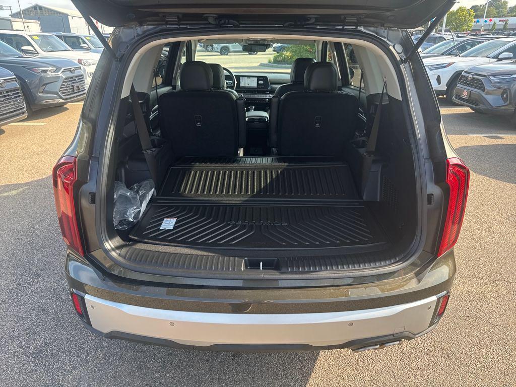 used 2024 Kia Telluride car, priced at $40,498