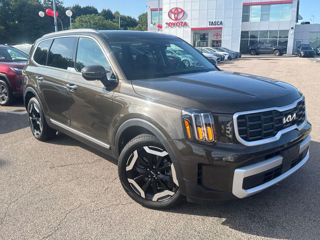 used 2024 Kia Telluride car, priced at $40,498