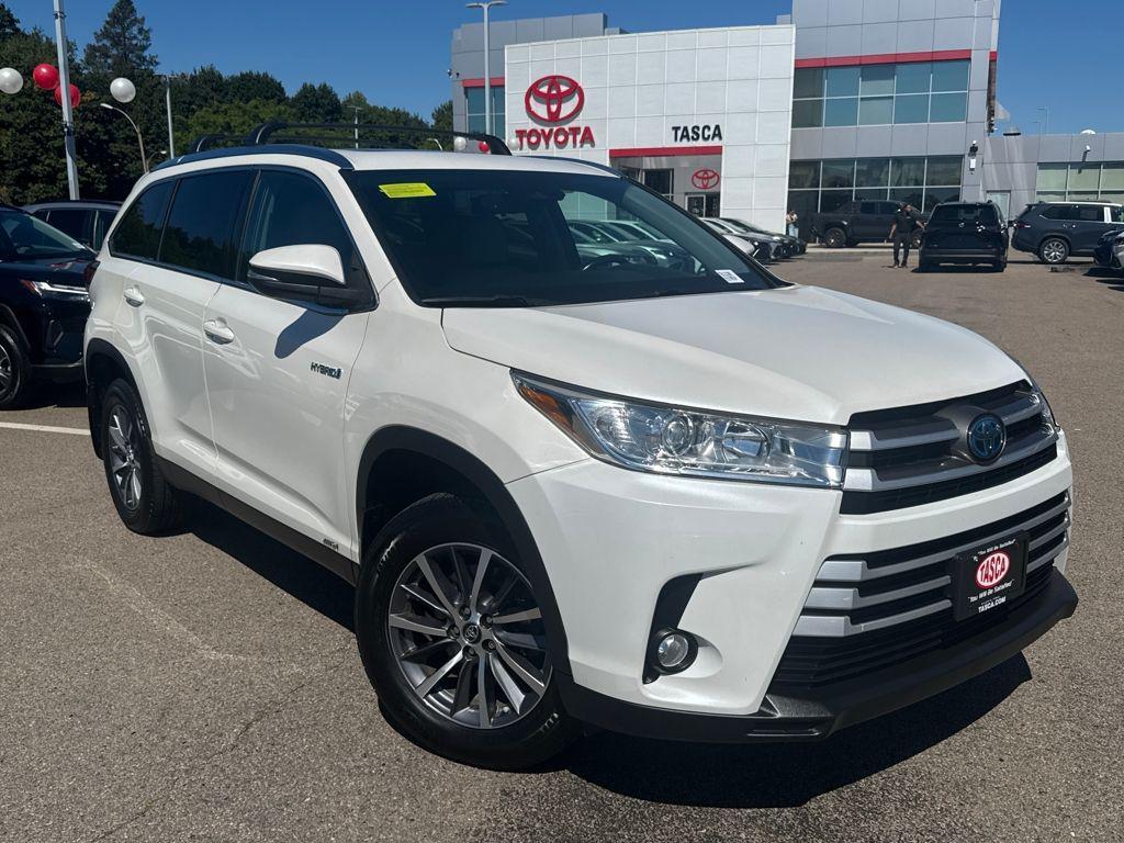 used 2019 Toyota Highlander Hybrid car, priced at $30,919