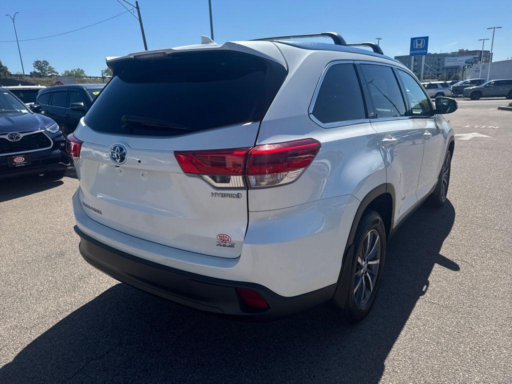 used 2019 Toyota Highlander Hybrid car, priced at $30,698