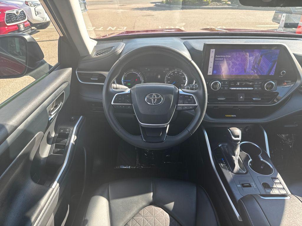 used 2024 Toyota Highlander Hybrid car, priced at $48,498
